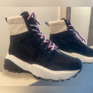 Black boots with faux fur upper. Worn once.